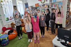 Maroslelei Általános Iskola diákjai a Maroslelei Könyvtárban