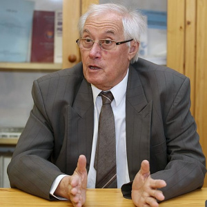 Szalay István professzor tudományos, közéleti és politikai életpályája (2.)