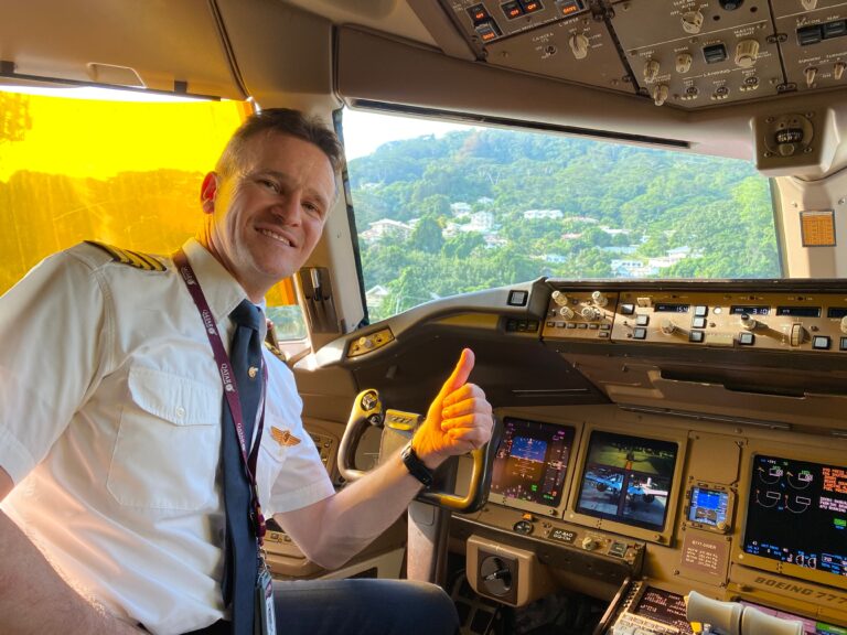 Kiss László A pilóta című regényének szegedi bemutatója